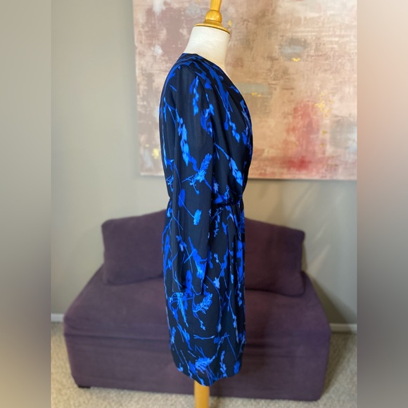 Banana Republic Blue and Black Long Sleeve wrap style dress Size 8 - Picture 7 of 12